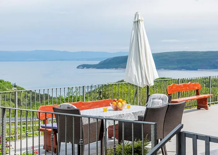 Appartement With Parking Space Brsec, Opatija - 7796 *