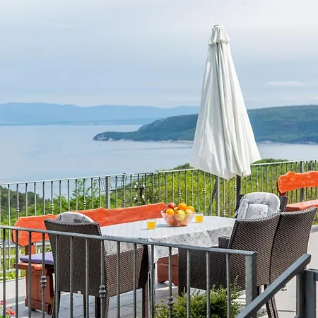Apartman With Parking Space Brsec, Opatija - 7796 *