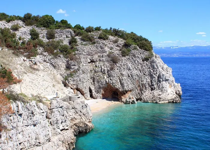 With Parking Space Brsec, Opatija - 7796 Apartman Martina